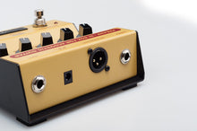 Charger l'image dans la galerie, AD-2  Acoustic guitar pedal preamp/DI