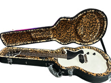 Load image into Gallery viewer, Epiphone Billie Joe Armstrong Les Paul Junior with Hardshell Case