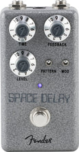Load image into Gallery viewer, Fender ™ Space Delay Effect Pedal