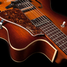 Charger l'image dans la galerie, Godin 039289 / 050932 5th Avenue KingPin II HB CW Cognac Burst Cutaway Hollow Acoustic Body Guitar Fabriqué au Canada