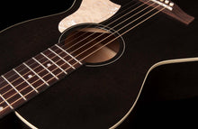 Load image into Gallery viewer, Art & Lutherie 042418 Roadhouse Faded Black A/E Parlor Acoustic Guitar MADE In CANADA-(6536632729794)