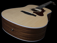 Load image into Gallery viewer, Godin 048502 / 051649 Metropolis Classic Acoustic Electric MADE In CANADA