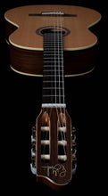 Charger l'image dans la galerie, Godin 049752 Présentation Solid Top Guitare classique en nylon fabriquée au Canada