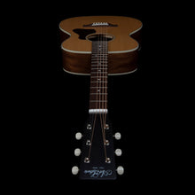 Load image into Gallery viewer, Art & Lutherie 050710 Legacy Acoustic Electric Concert Guitar Natural EQ-(7463754858751)