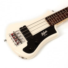 Charger l'image dans la galerie, Hofner HOF-HCT-SHB- WH-O Shorty Guitare basse électrique de voyage - Blanc - avec housse