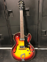 Charger l'image dans la galerie, Guild T-100-D Made In USA Semi Acoustic Hollow Body Guitar 1967 - 1973 - Pre Owned