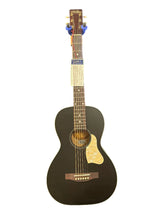 Load image into Gallery viewer, Art &amp; Lutherie 045532 Roadhouse Faded Black Parlor Acoustic Guitar - See Description
