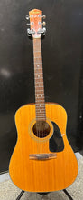 Load image into Gallery viewer, Fender DG-8S-E Dreadnought Acoustic Electric Guitar Solid Top with Guitto Effects System - PRE OWNED
