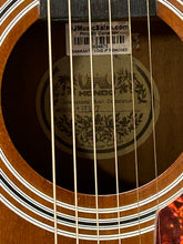 Charger l&#39;image dans la galerie, Hondo H117 Acoustic Guitar - PRE OWNED
