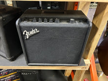 Charger l&#39;image dans la galerie, Fender Mustang LT25 Guitar Amplifier - PRE OWNED
