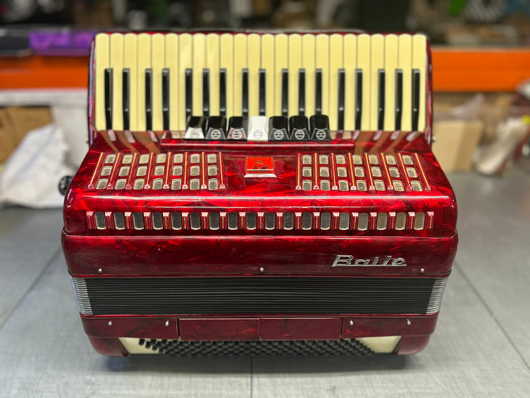 Baile 120 Bass / 41 Keys Accordin with Case & Strap Made in Italy - Pre OWNED