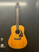 Charger l&#39;image dans la galerie, Seagull SM Acoustic Electric Guitar - Pre Owned
