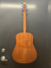Charger l&#39;image dans la galerie, Seagull SM Acoustic Electric Guitar - Pre Owned
