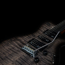 Charger l&#39;image dans la galerie, Godin 025503 xtSA - Synth Access - 3 Voice Trans Black Flame - Guitare électrique fabriquée au Canada
