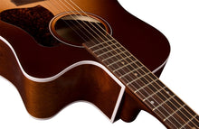Load image into Gallery viewer, Seagull 046478 / 051915 Entourage Autumn Burst CW QIT Cutaway Acoustic Guitar MADE In CANADA
