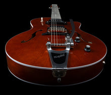 Charger l&#39;image dans la galerie, Godin 047802 / 050963 Hollow Body 5th Avenue Uptown Custom Havana Brown MADE In CANADA
