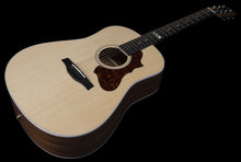 Load image into Gallery viewer, Godin 048502 / 051649 Metropolis Classic Acoustic Electric MADE In CANADA
