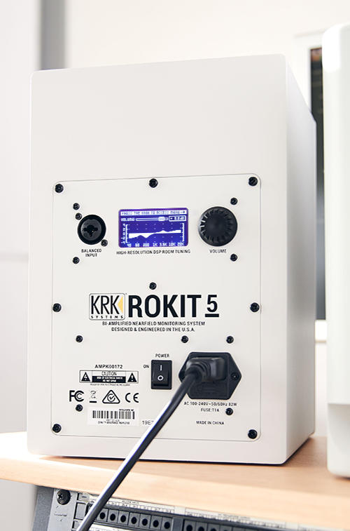 Krk rokit 5 2024 g3 white noise